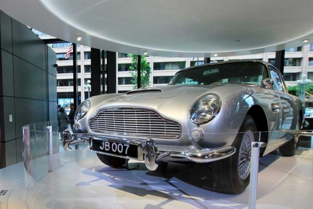 Bảo tàng Mỹ tổ chức triển lãm xe hơi từ bộ phim James Bond