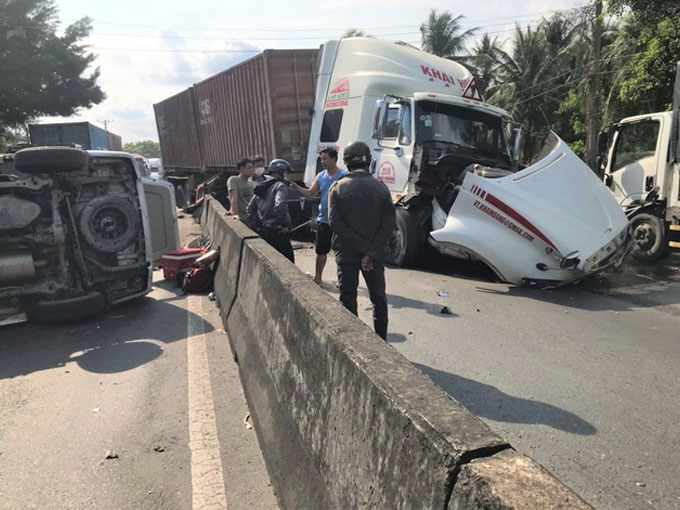 Nguyên lý bảo toàn tính mạng khi đối diện với phương tiện lớn