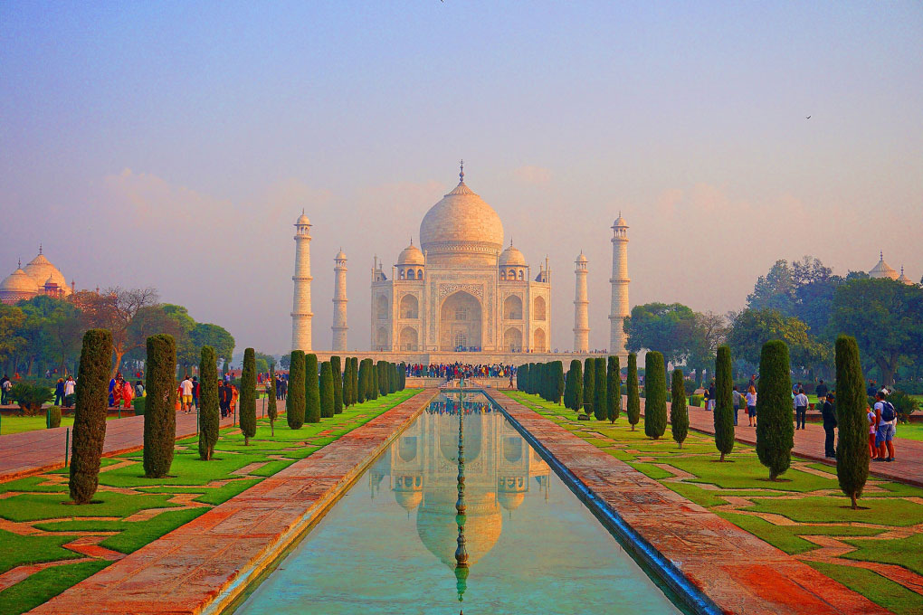 Bình minh trên Taj Mahal