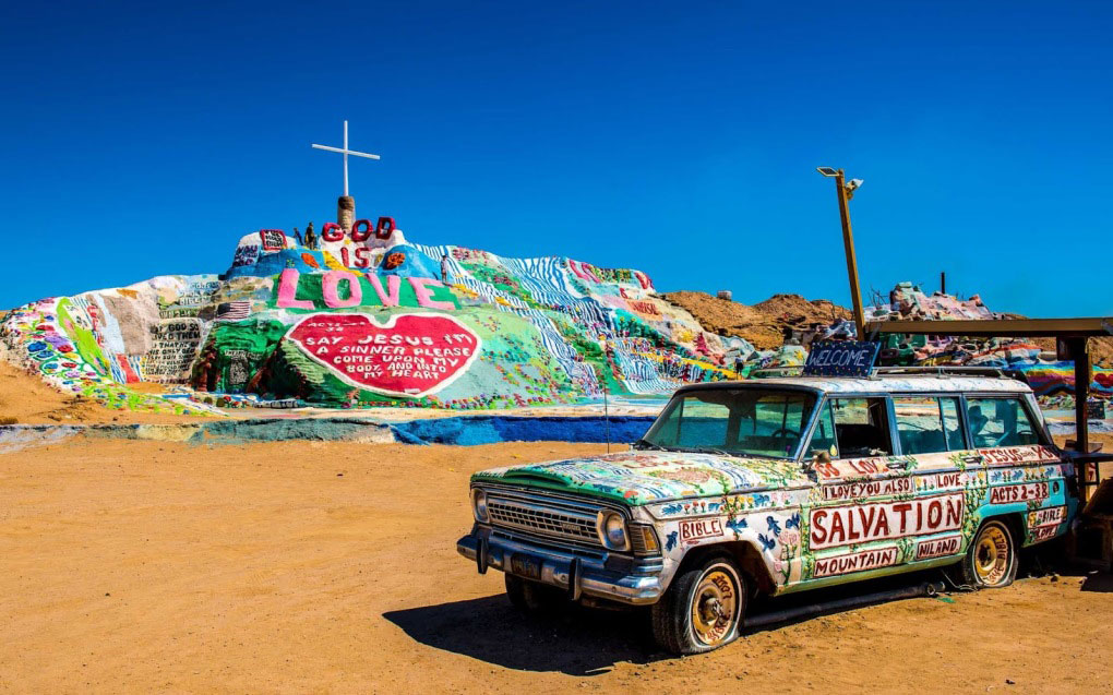 Slab City cho phép dựng trại, xây nhà mọi nơi