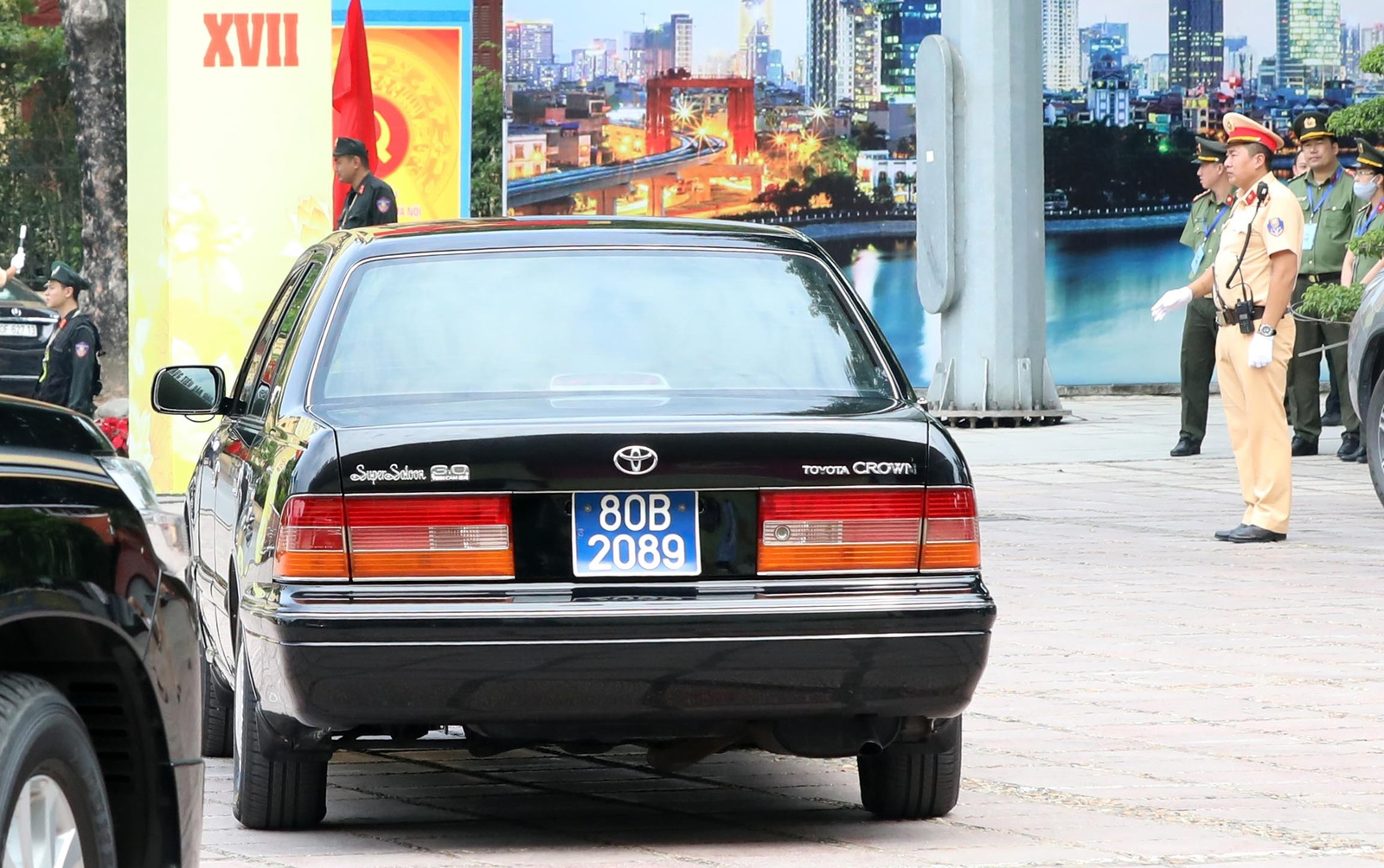 Gần 20 năm chiếc Toyota Crown 1998 là người bạn của Tổng Bí thư Nguyễn Phú Trọng