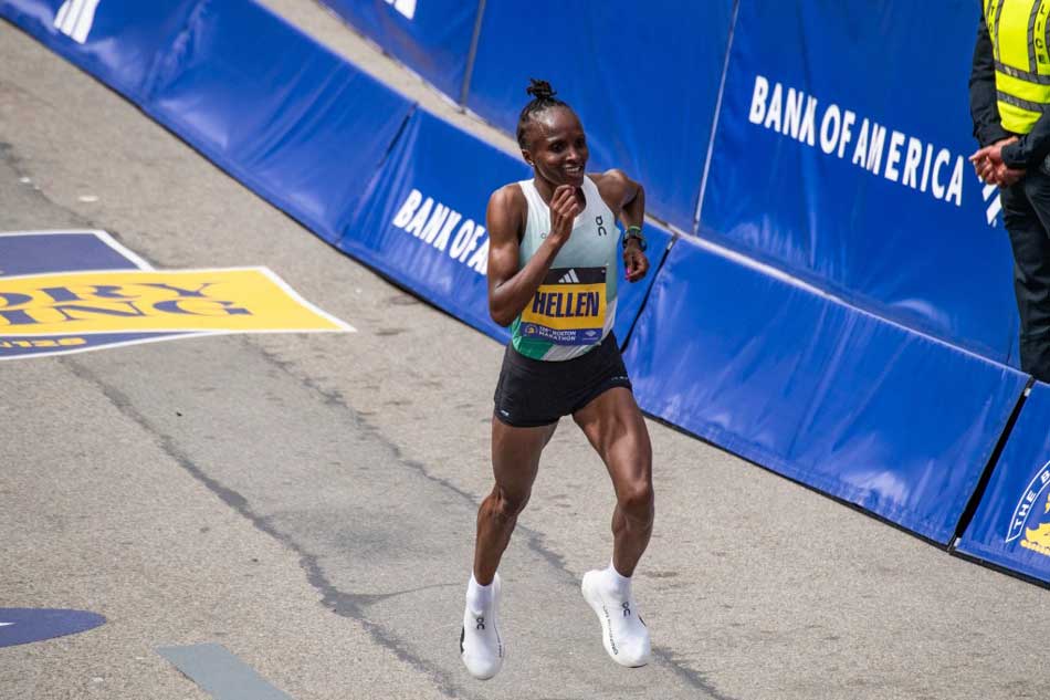 Chiến Thắng Boston Marathon 2024: Hellen Obiri Và Sức Mạnh Từ On Cloudboom Strike