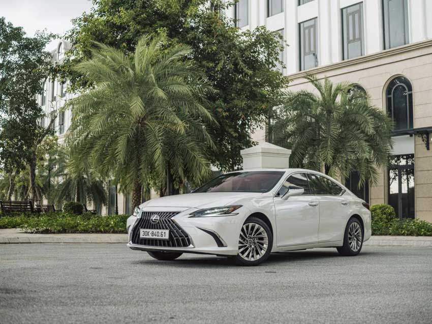 Đánh giá xe Lexus ES 250