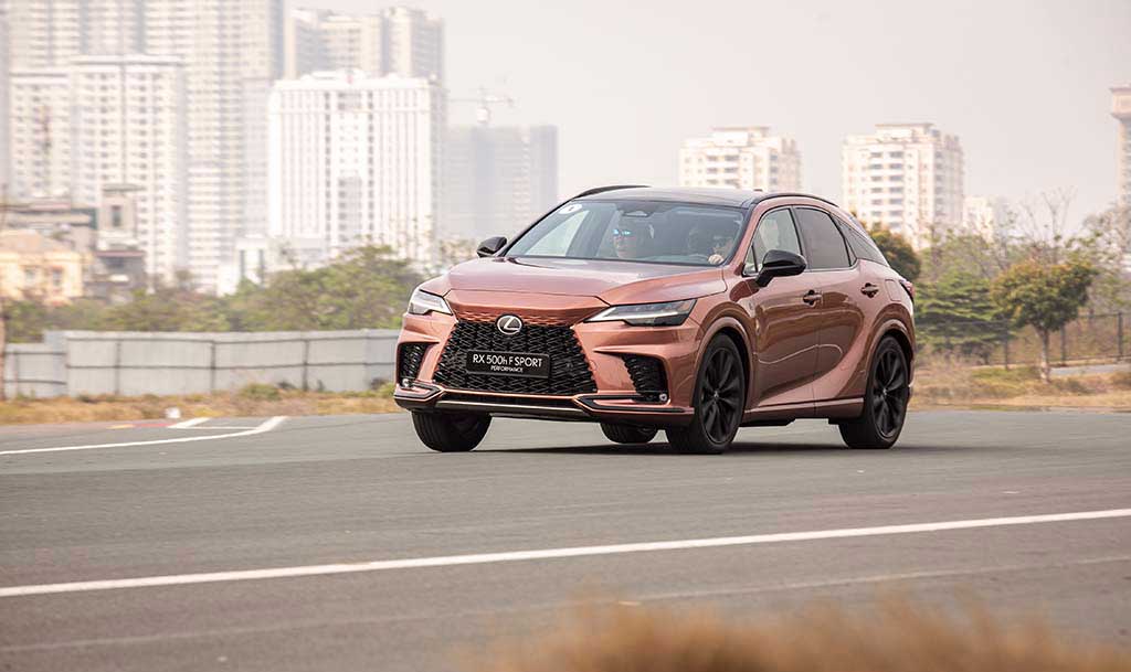 Đánh giá xe Lexus RX 500h F-Sport Performance