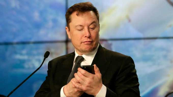 Elon Musk hé lộ khả năng ra mắt điện thoại Tesla nhưng chỉ làm nếu bị ép buộc