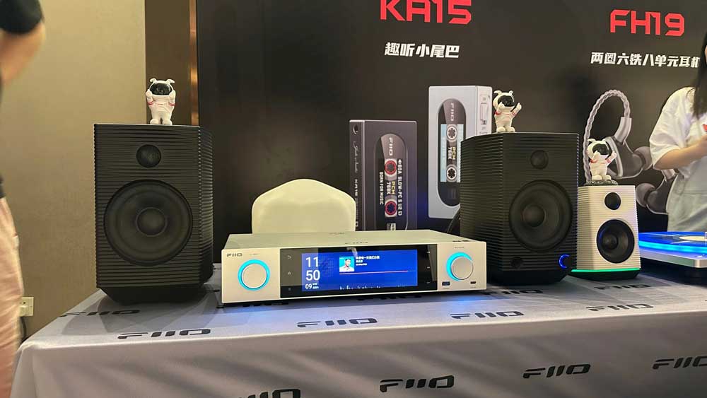 FiiO S15 - Thiết Bị Streamer Android 12 Với Dual DAC