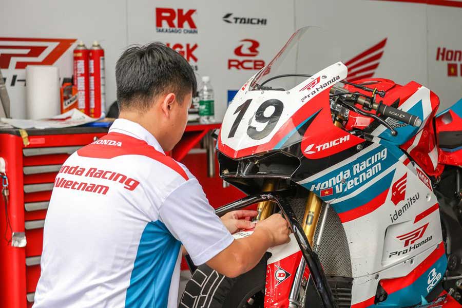 Honda Racing Vietnam Tỏa Sáng Tại ARRC 2024