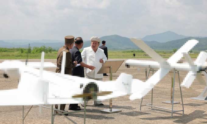 Kim Jong-un ra lệnh sản xuất hàng loạt drone tấn công tự sát sau thử nghiệm thành công