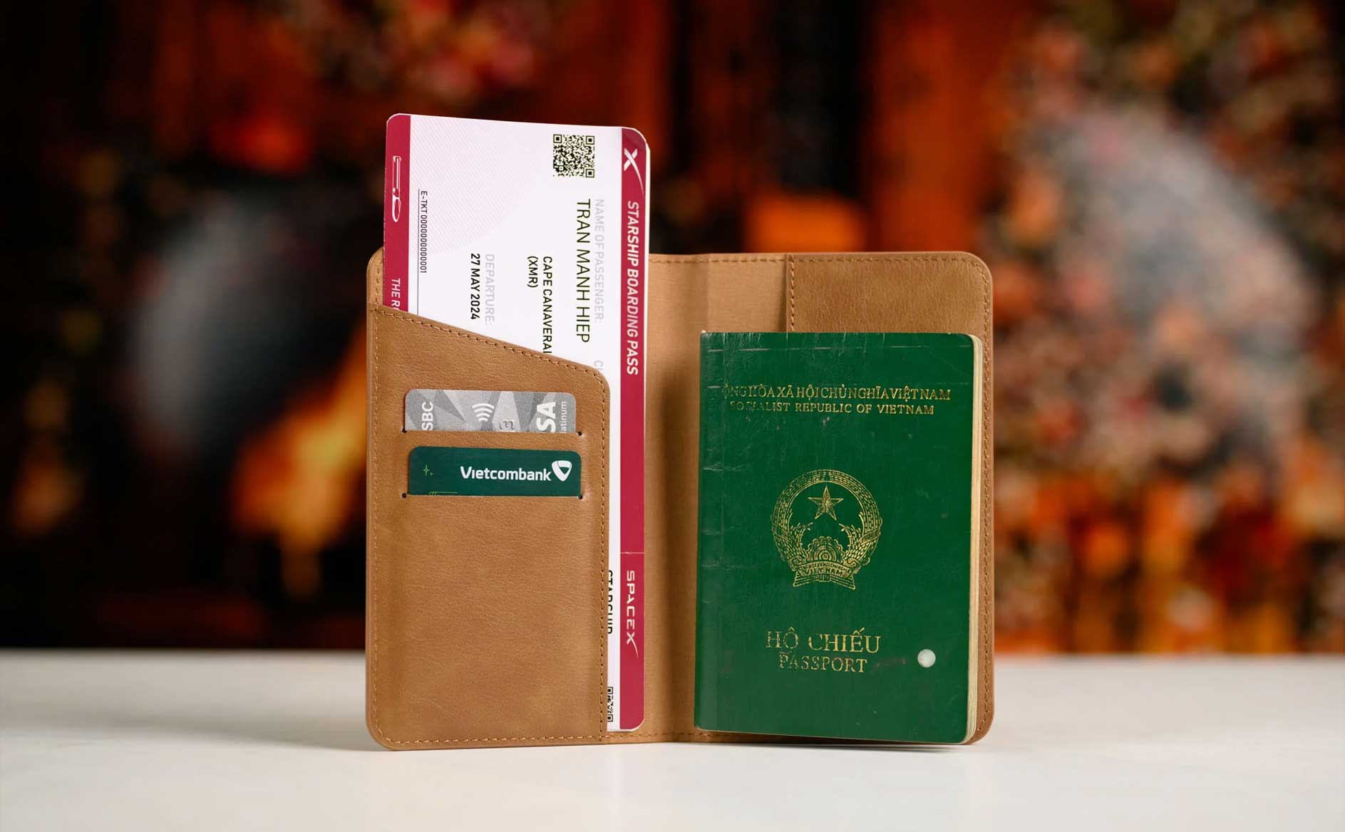 Passport Holder Mazer - Tiện Lợi Với Find My Và Sạc Không Dây QI