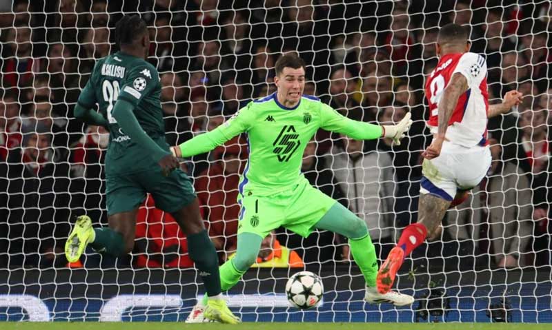 Arsenal thắng tưng bừng Monaco 3-0 tại Champions League