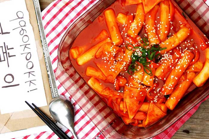 Hướng dẫn cách làm Bánh gạo cay Hàn Quốc tteokbokki