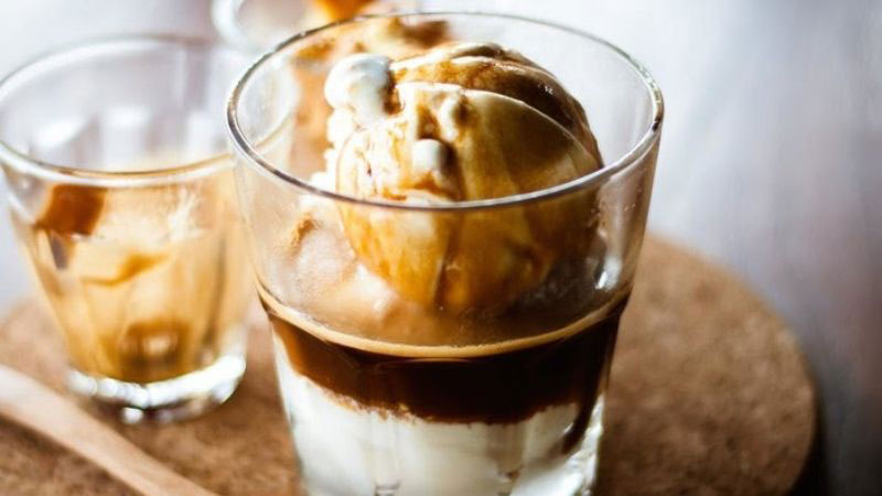 Hướng dẫn cách làm Affogato - Cà phê kem vani