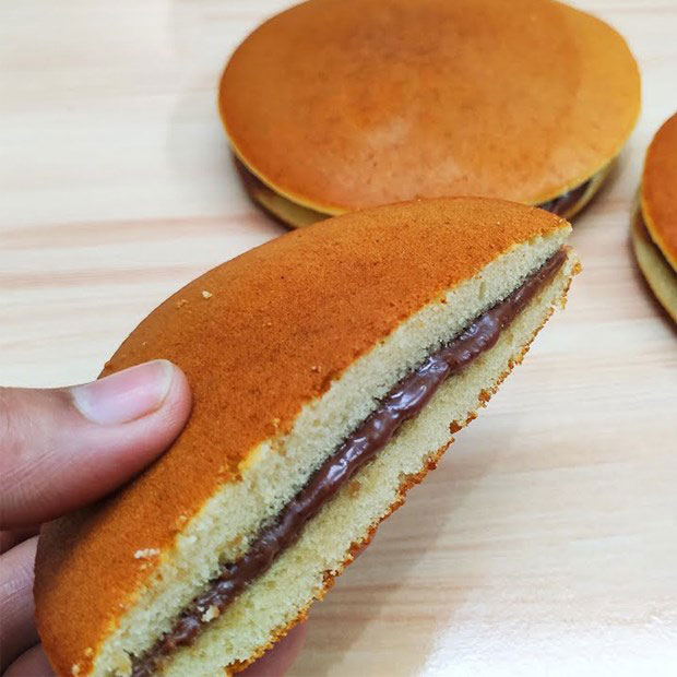 Hướng dẫn cách làm Bánh rán Doraemon - Dorayaki