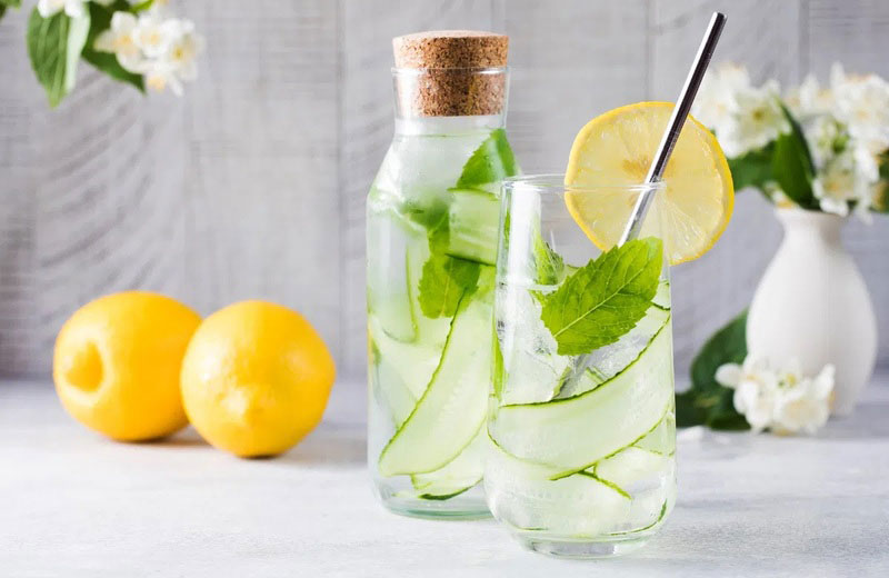 Hướng dẫn cách làm Nước detox chanh và dưa leo