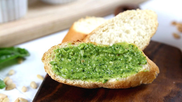 Hướng dẫn cách làm Sốt pesto ngò rí