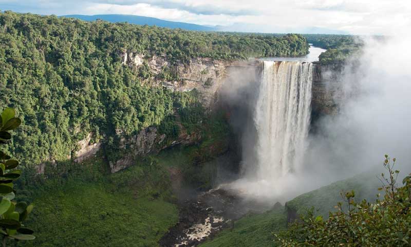 Khám phá quốc gia Guyana