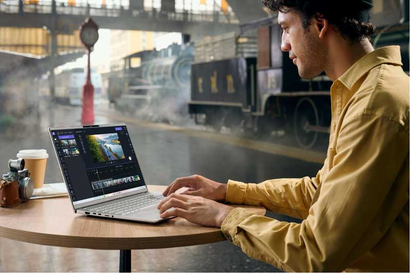 ASUS ra mắt loạt laptop AI tối ưu hiệu suất làm việc