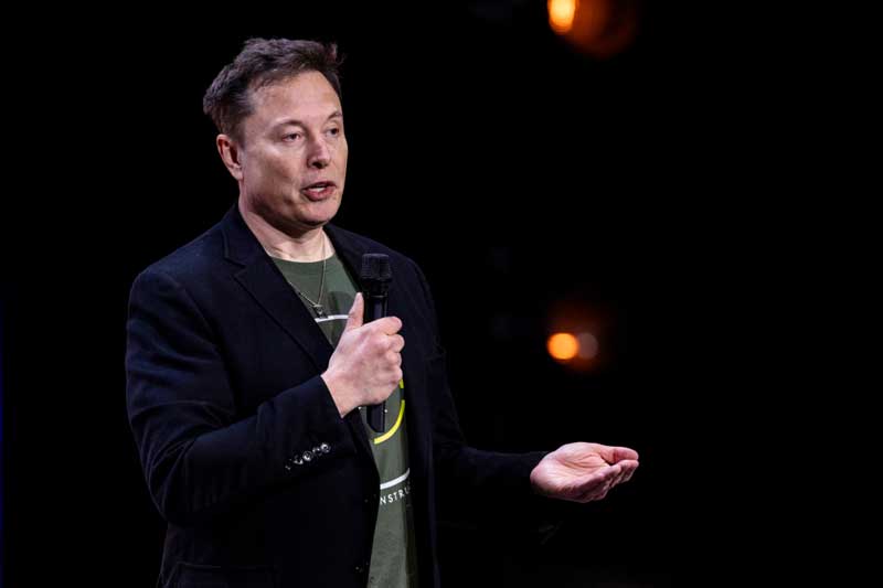 Elon Musk đối đầu chính quyền châu Âu vì lập trường chính trị