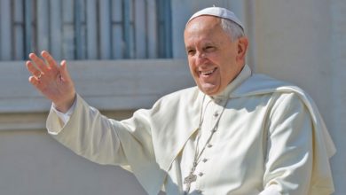 Giáo hoàng Francis là ai?