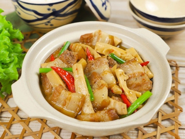 Hướng dẫn cách làm Ba Chỉ Kho Măng Tươi