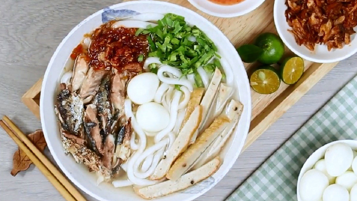 Hướng dẫn cách làm Bánh Canh Cá Nục Chiên