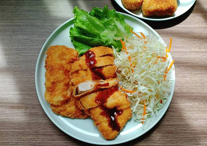 Hướng dẫn cách làm Tonkatsu - Thịt heo chiên xù kiểu Nhật