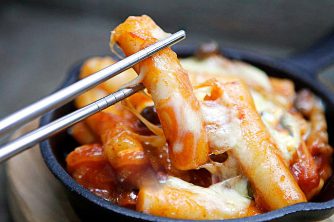 Hướng dẫn cách làm Tteokbokki phô mai