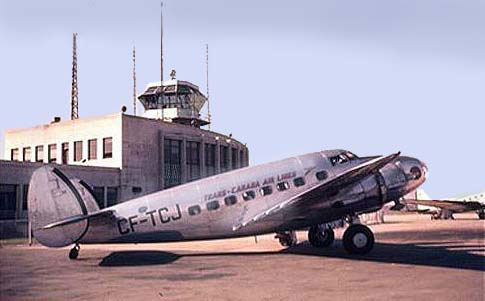 Máy bay Lockheed Model 14 Super Electra hoạt động như thế nào?