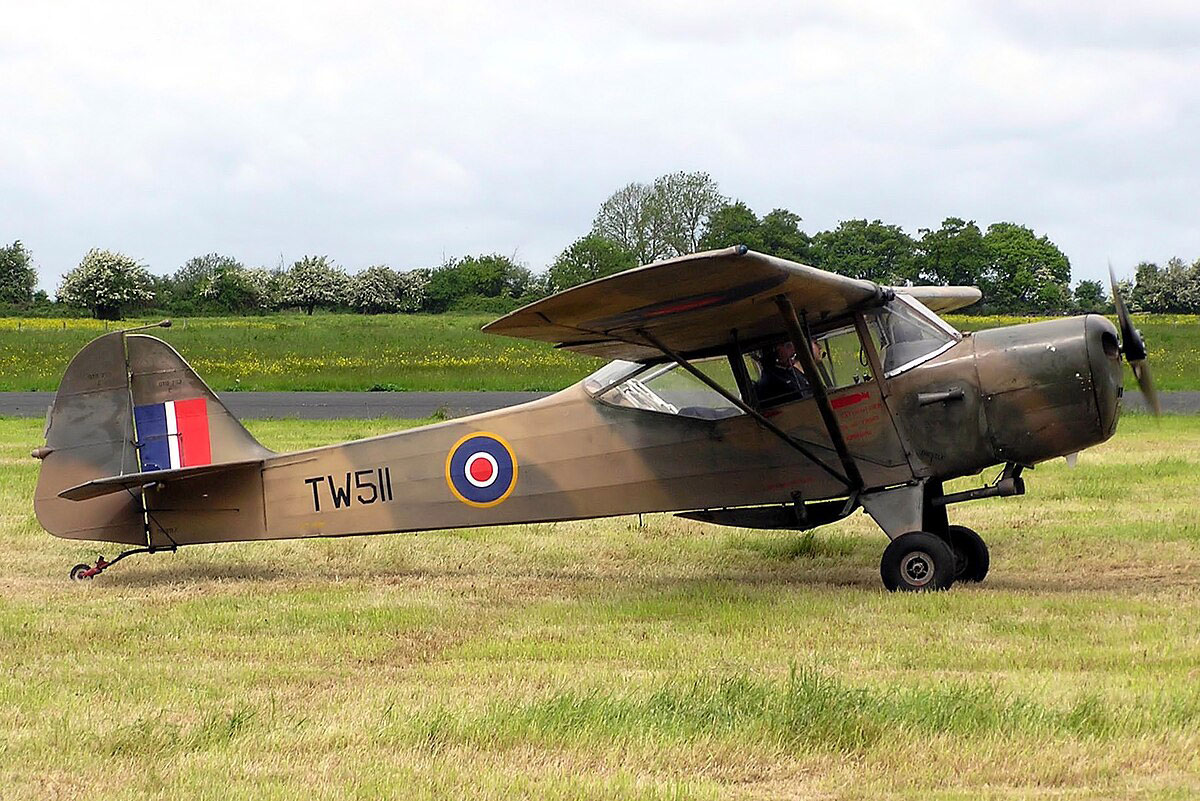 Máy bay liên lạc Taylorcraft Auster hoạt động như thế nào?