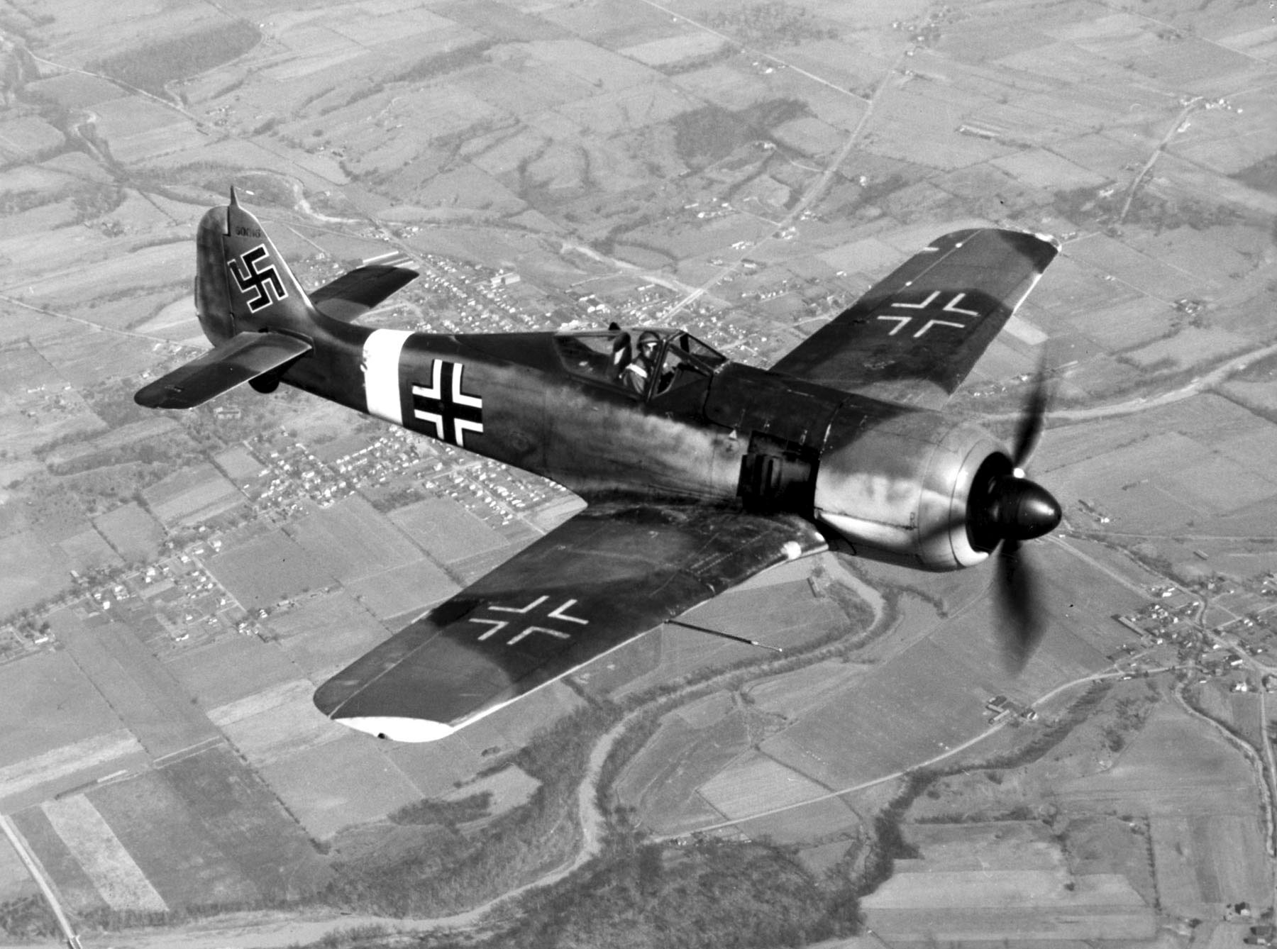 Máy bay tiêm kích Focke-Wulf Fw 190 hoạt động như thế nào?