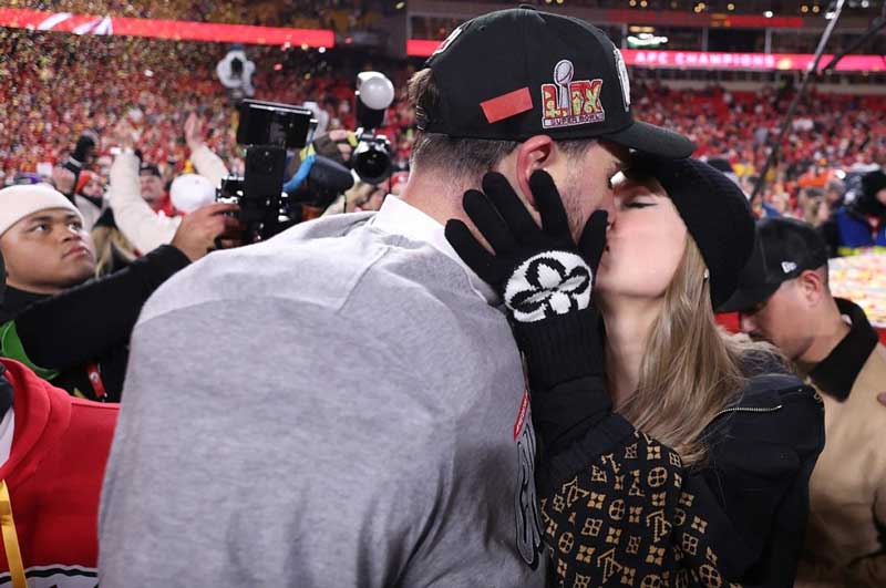 Taylor Swift bị phản đối khi xem Travis Kelce thi đấu tại Super Bowl