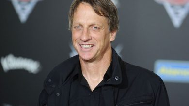 Tony Hawk là ai?