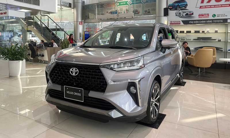 Toyota giảm giá đến 33 triệu đồng cho loạt xe sau Tết