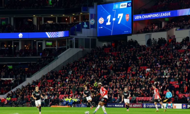 Arsenal lập kỳ tích với chiến thắng 7-1 trước PSV tại Champions League