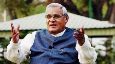 Atal Bihari Vajpayee là ai?