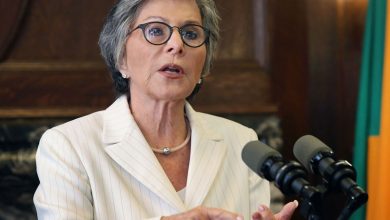 Barbara Boxer là ai?