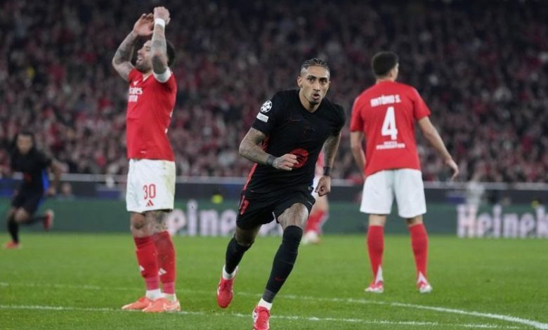 Barca chiến thắng Benfica nhờ bàn thắng của Raphinha trong Champions League