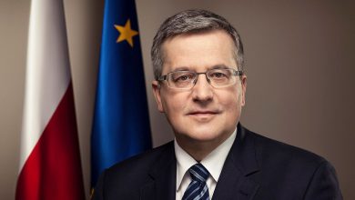 Bronisław Komorowski là ai?