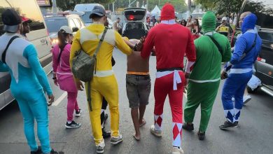 Cảnh sát Sao Paulo hóa trang siêu nhân bắt kẻ trộm ở Carnival