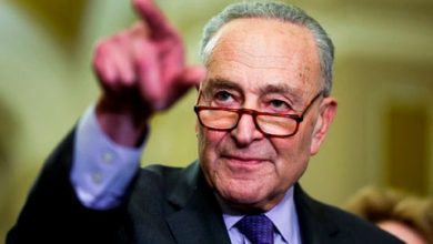 Chuck Schumer là ai?