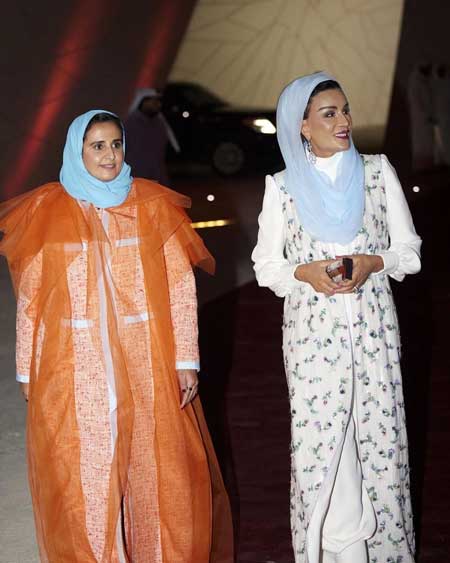 Công chúa Qatar Sheikha Al Mayassa ấn tượng với gu thời trang và túi hiệu