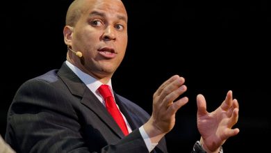 Cory Booker là ai?