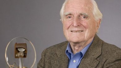 Douglas Engelbart là ai?