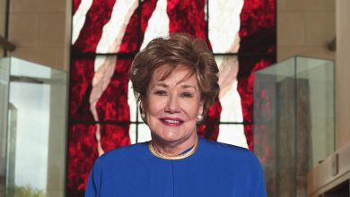 Elizabeth Dole là ai?