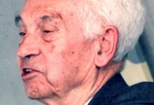 Ernst Mayr là ai?