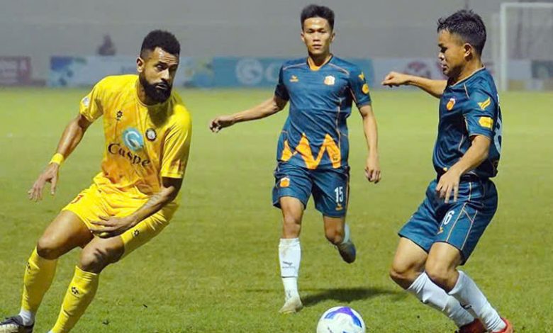 HAGL hòa Thanh Hóa 2-2 do sai lầm phút cuối trận