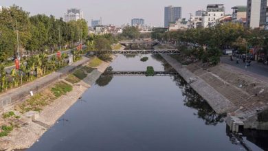 Hà Nội tạm bổ sung nước từ sông Hồng vào sông Tô Lịch