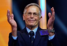 Jim Walton là ai?