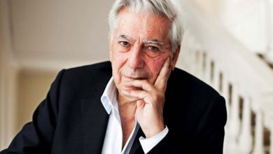 Mario Vargas Llosa là ai?