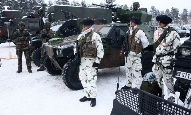 NATO đối mặt khủng hoảng trước động thái của ông Trump với Nga
